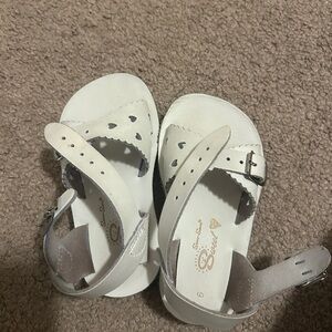 White SunSan Sweethearts